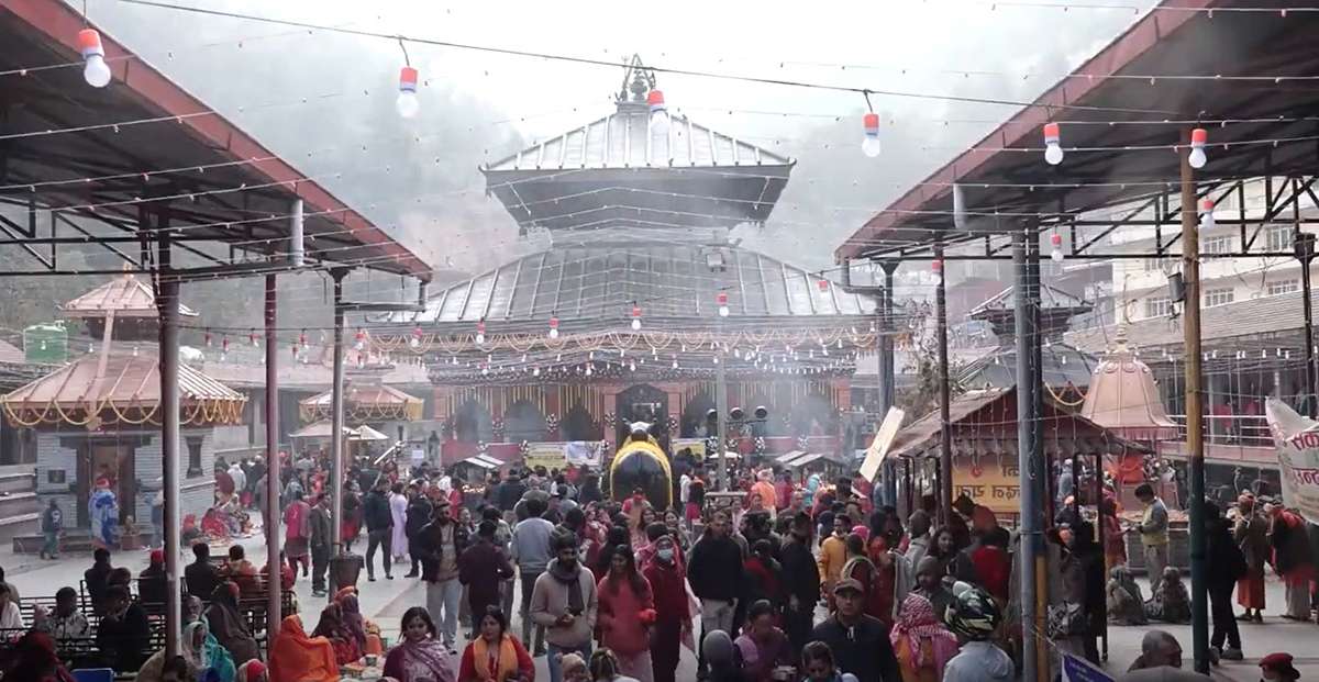 डोलेश्वरमा एकैदिन ६० हजारले गरे दर्शन, साधुसन्तको बिदाइ आज