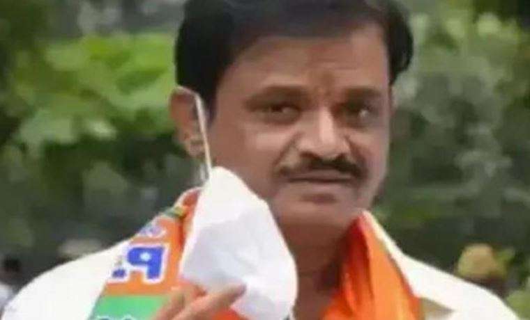 बिजेपी बिधायक माथी आरोप, ‘सामुहिक बलात्कार गरेपछि मुखमा पिशाव फेरिदिएँ’